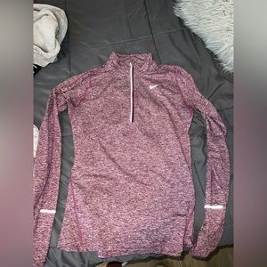 NIKE QUARTER ZIP